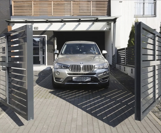 Ворота в Тихорецке